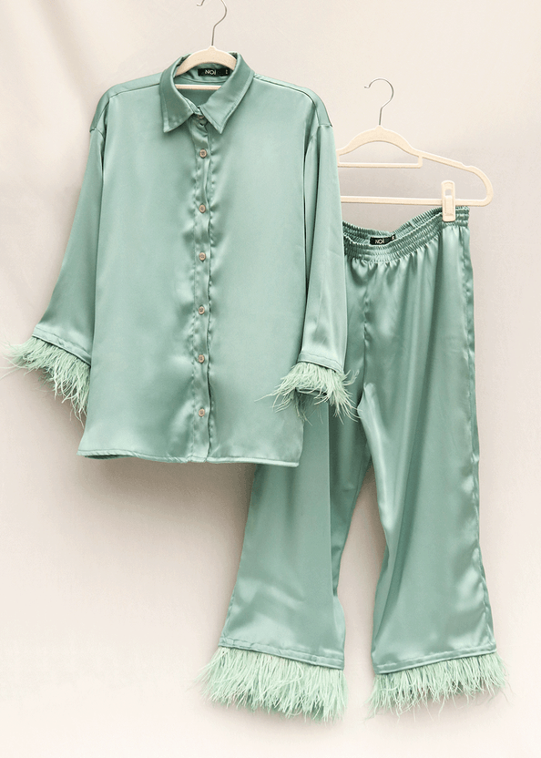 Pijama-Cetim-Verde-da-marca-NOI