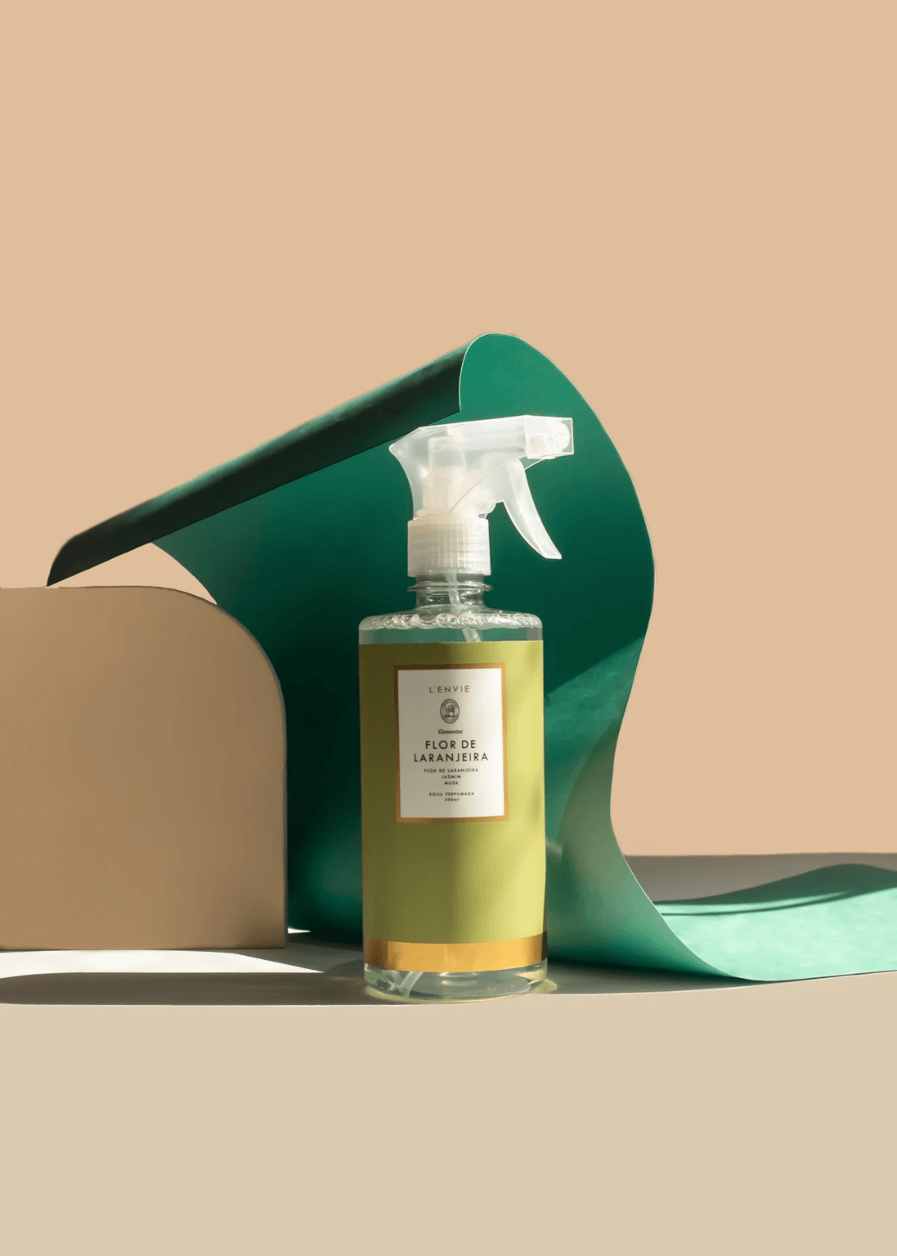 Água Perfumada Para Roupas Flor de Laranjeira - 500ml